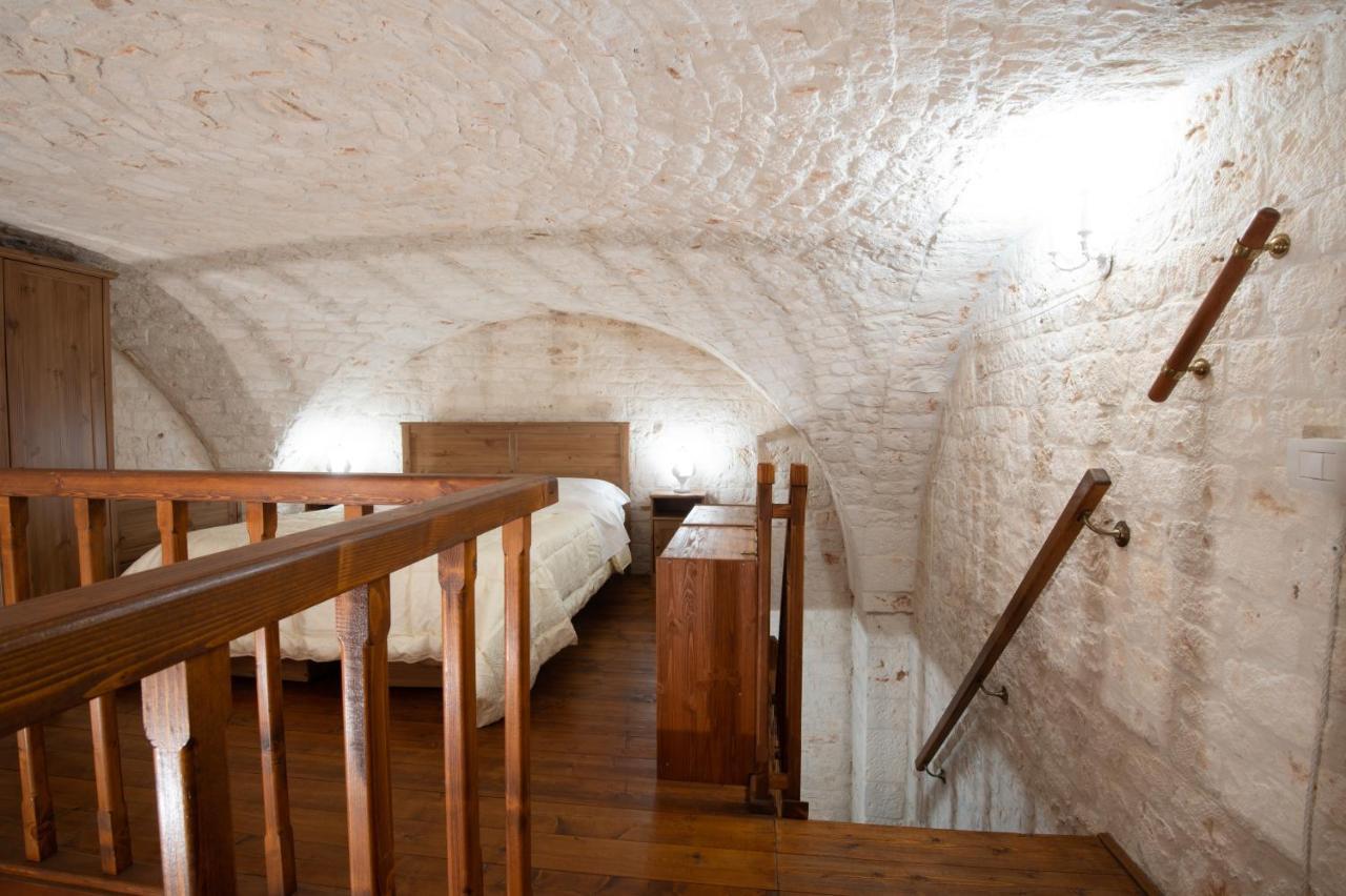 Dimora Noci Mia Apartment Bagian luar foto