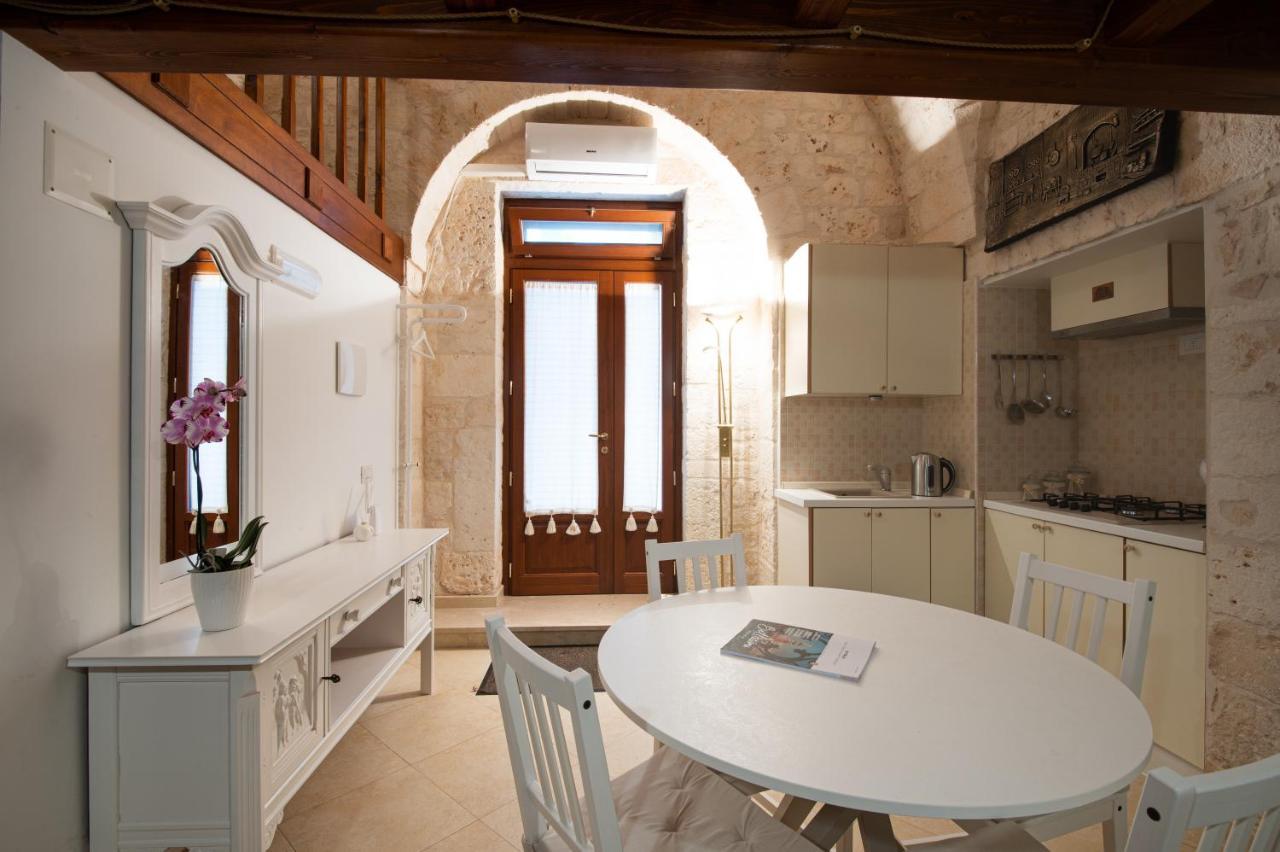 Dimora Noci Mia Apartment Bagian luar foto
